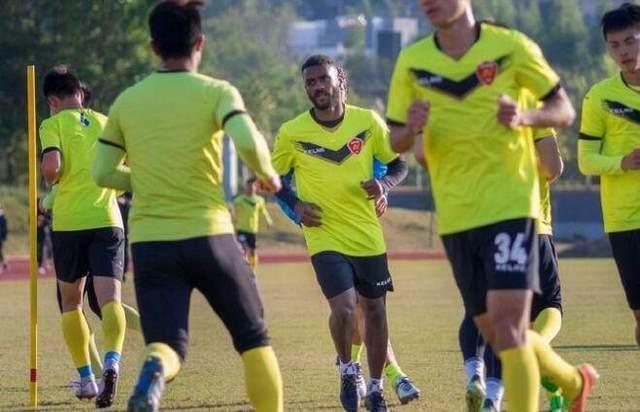 蒙扎升班马发威,主场力克莱切城收获宝贵一分  蒙扎升班马发威,主场力克莱切城收获宝贵一分