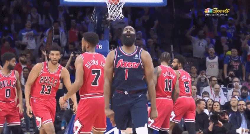 JJB- 76人恩比德连续十五场得分三十加追平队史纪录  